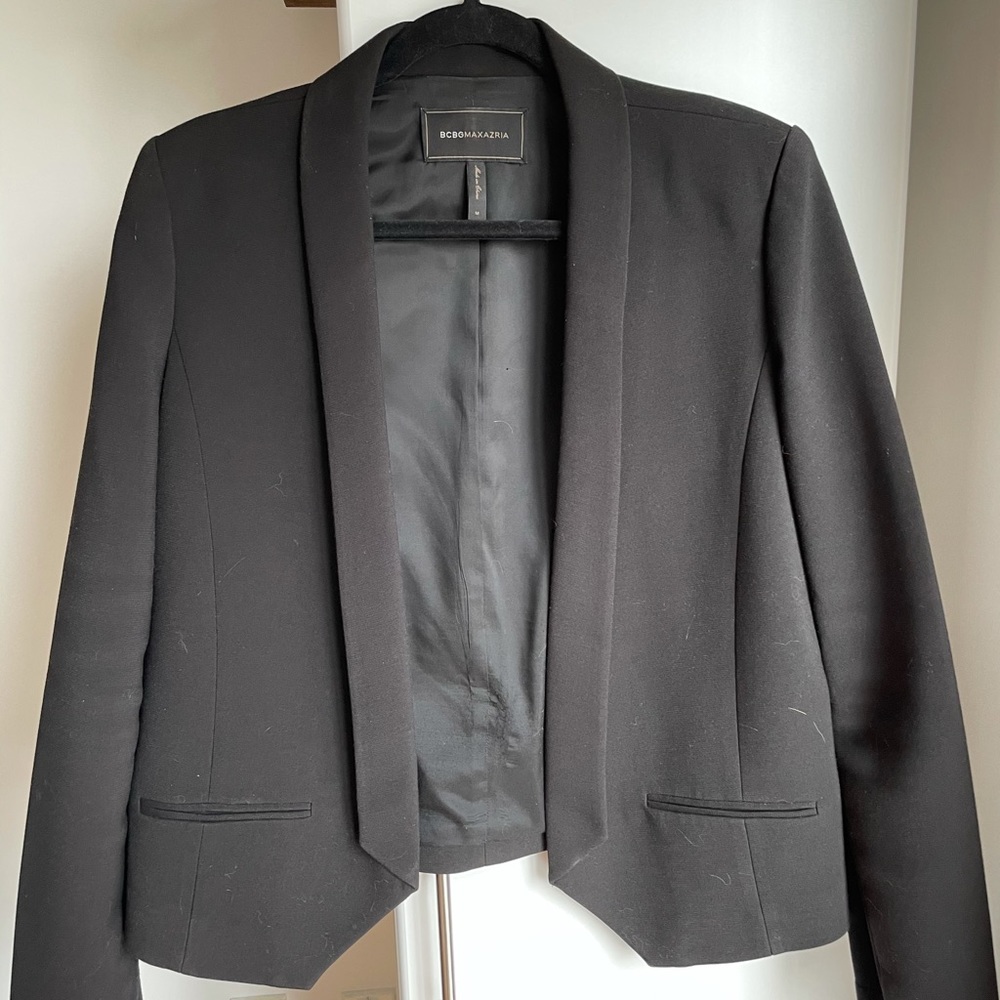 BCBGMAXAZRIA BLACK OPEN FRONT BLAZER